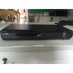Sony BDP-S560 Blu-Ray player DVD upscale 1080 wifi