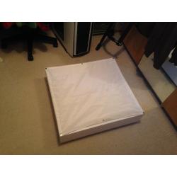Under-bed storage box