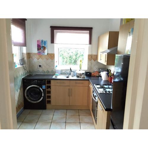 Double Room Five Mins From Centre!
