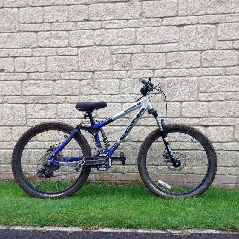 Kona Stinky 2-4 kids dh / enduro / xc mtb