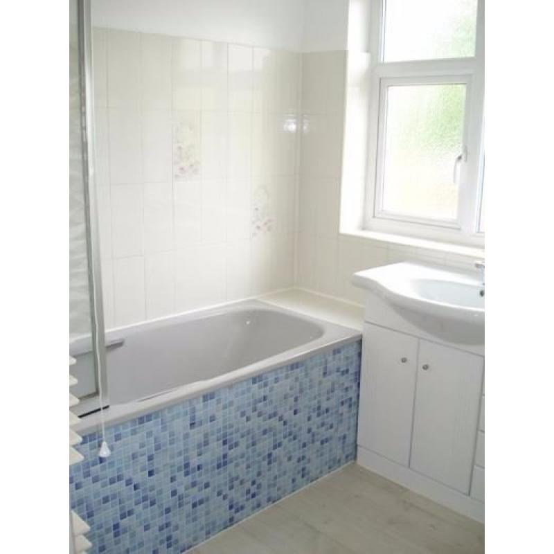 Room for rent in Surbiton Bills included Lovely Houseshare nearby kingston chessington tolworth KT9