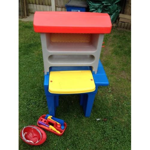Plastic work bench