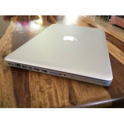 Apple MacBook Pro 13" 2.8GHz, Core i7, 16GB RAM, 750 HDD - MINT CONDITION + SOFTWARES