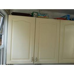 Traditional Kitchen wall units F&B painted oak with glassed handles (3 units)
