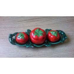 Tomatoe Condiments Set