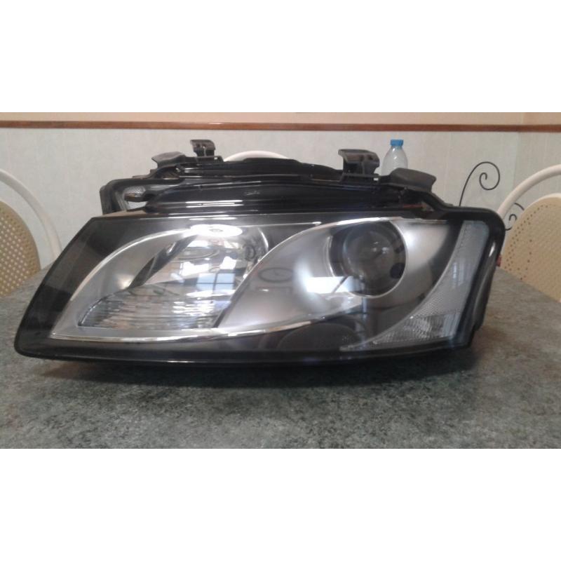 Audi A5 Headlights Left and Right. 2008