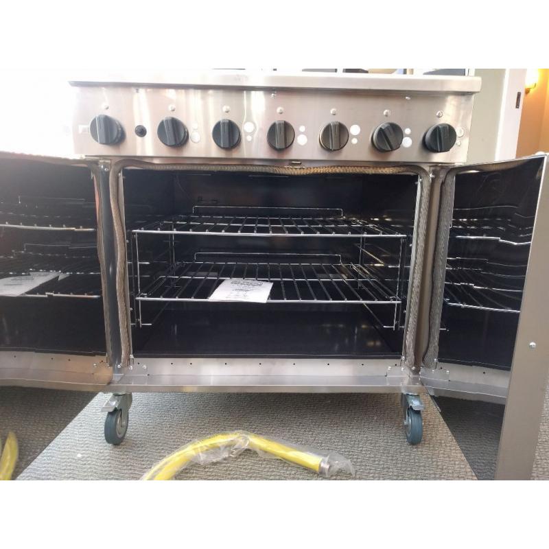 Burco Titan RG90NG Six Burner Oven Range. Natural gas hob and oven.