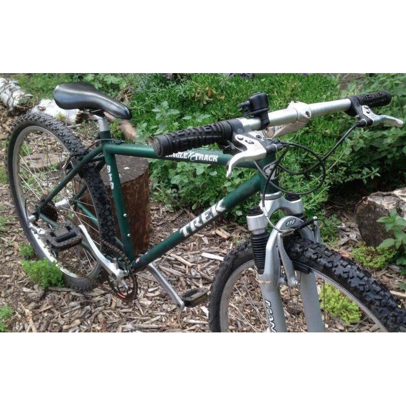 Trek 930 Singletrack Mountain Bike 10 11 12 years Junior kids boys small bicycle Bicycle Cycle