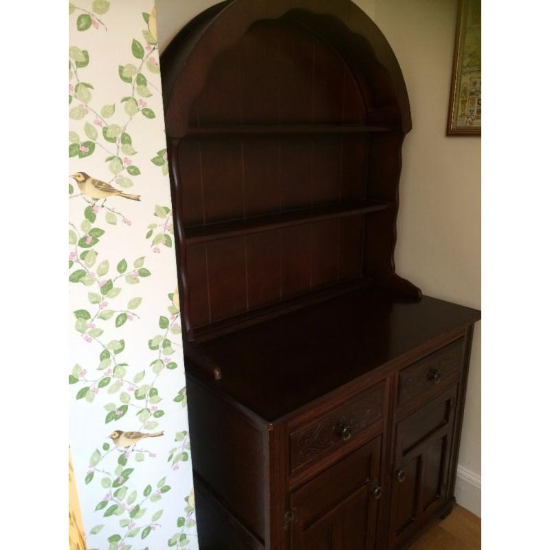 Dutch Dresser