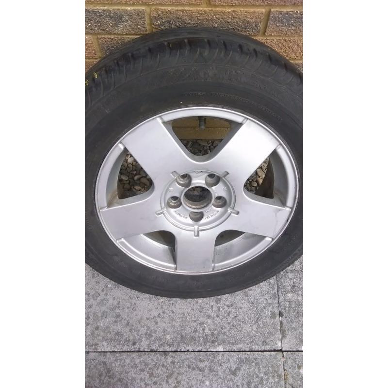 VW 15" alloy wheel and tyre Golf Polo Bora Passat 195 65 15 Continental