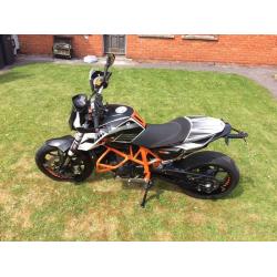 Ktm 690 Duke. Mile 1249. Dry stored. Immaculate.
