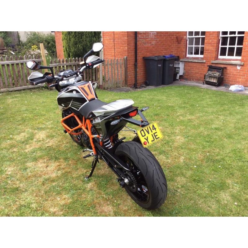 Ktm 690 Duke. Mile 1249. Dry stored. Immaculate.