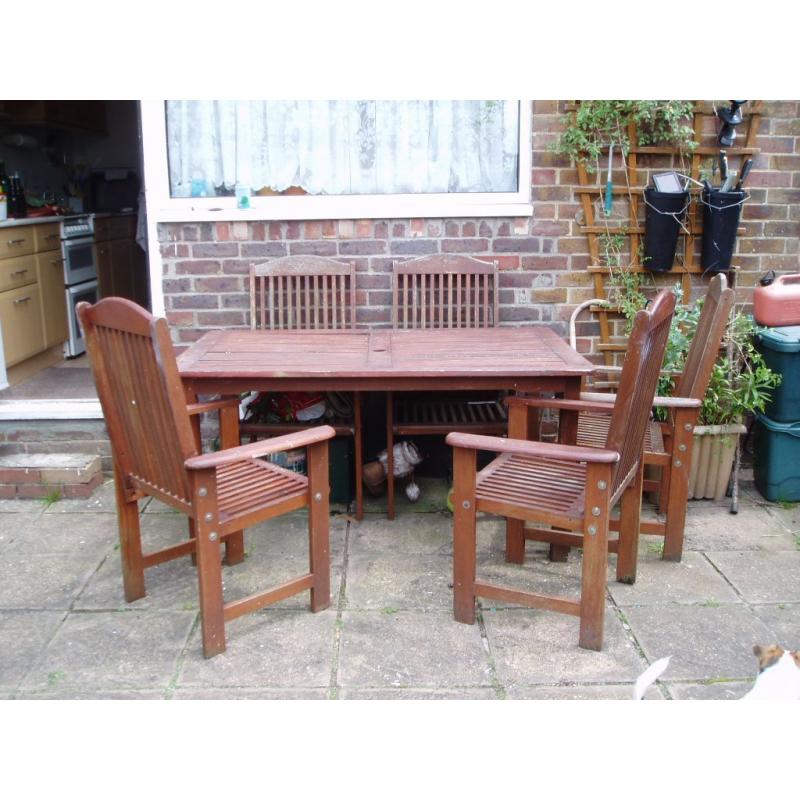 6 seater garden table and chairs