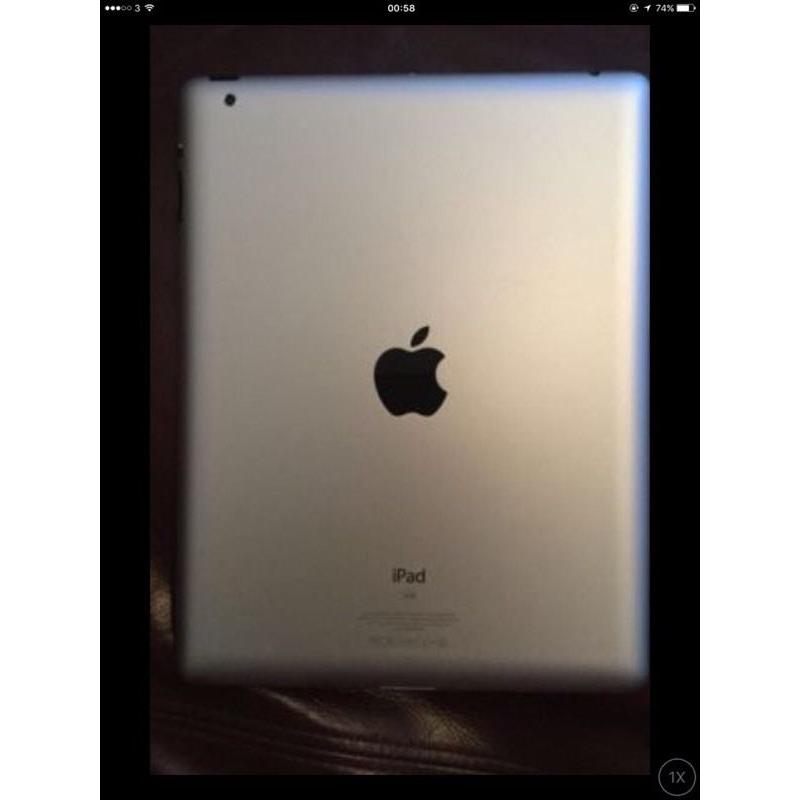 iPad 2 wifi 16 gb great condition
