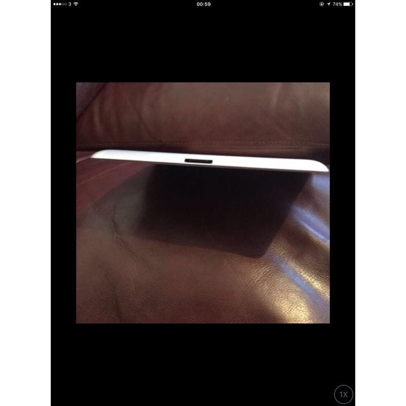 iPad 2 wifi 16 gb great condition