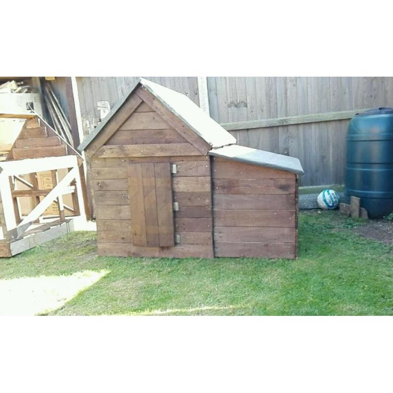 Solid wood reclaimed chicken coop/house/hut