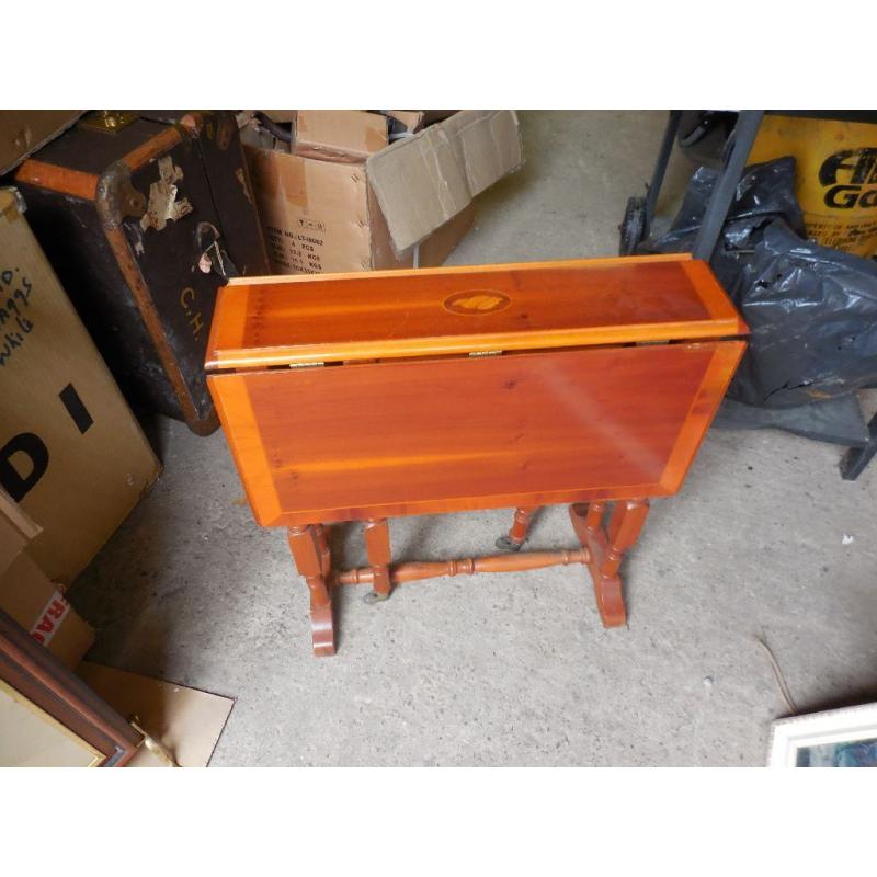 TABLE INLAID DROP LEAF ON CASTORS CHADDESDEN DERBY