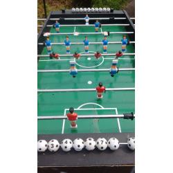 FOOTBALL TABLE. NO BALL.VIEWING LINCOLN ,CHERRY WILLINGHAM