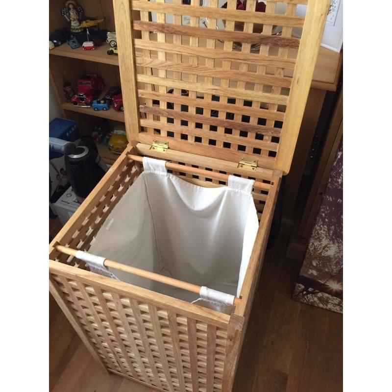 Laundry bin