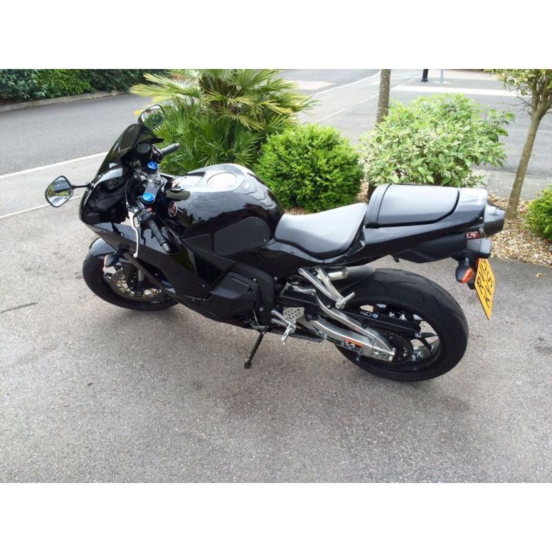 Honda CBR600RR Black in VGC with Extras