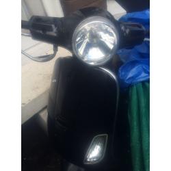 Piaggio Vespa lx50 2010 low mileage
