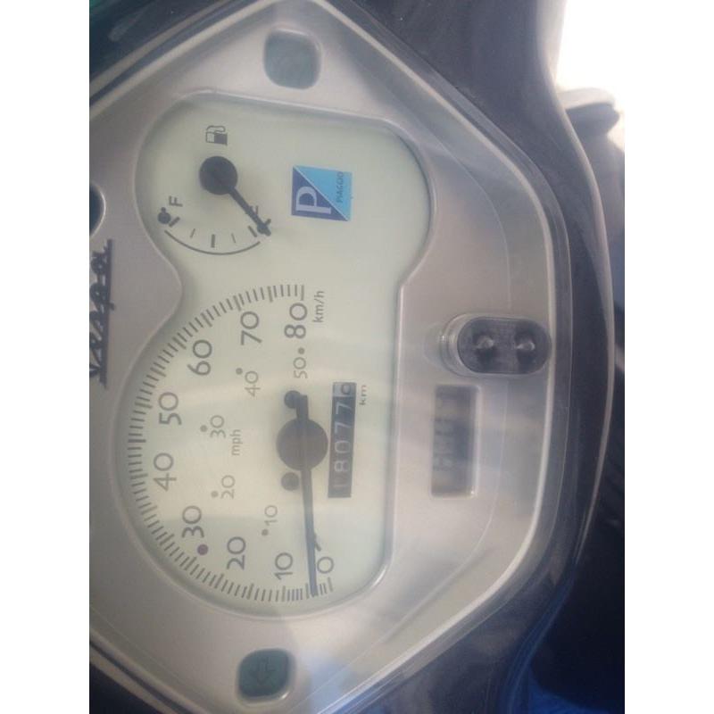 Piaggio Vespa lx50 2010 low mileage