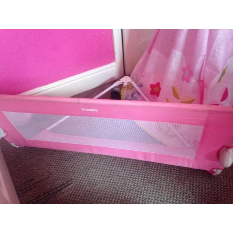 Bed guard