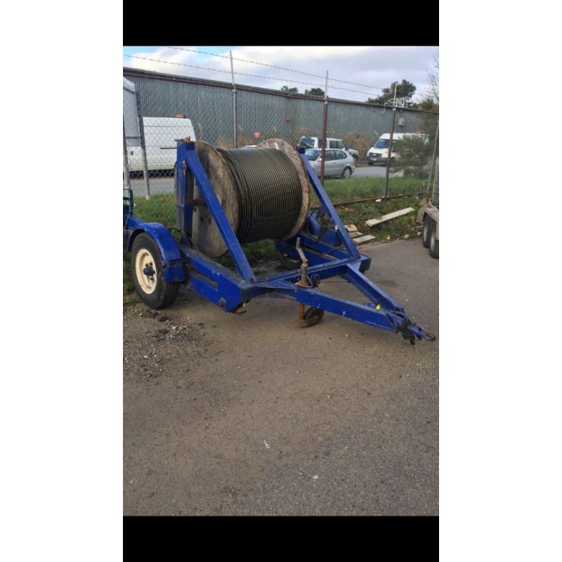 Cable drum trailer