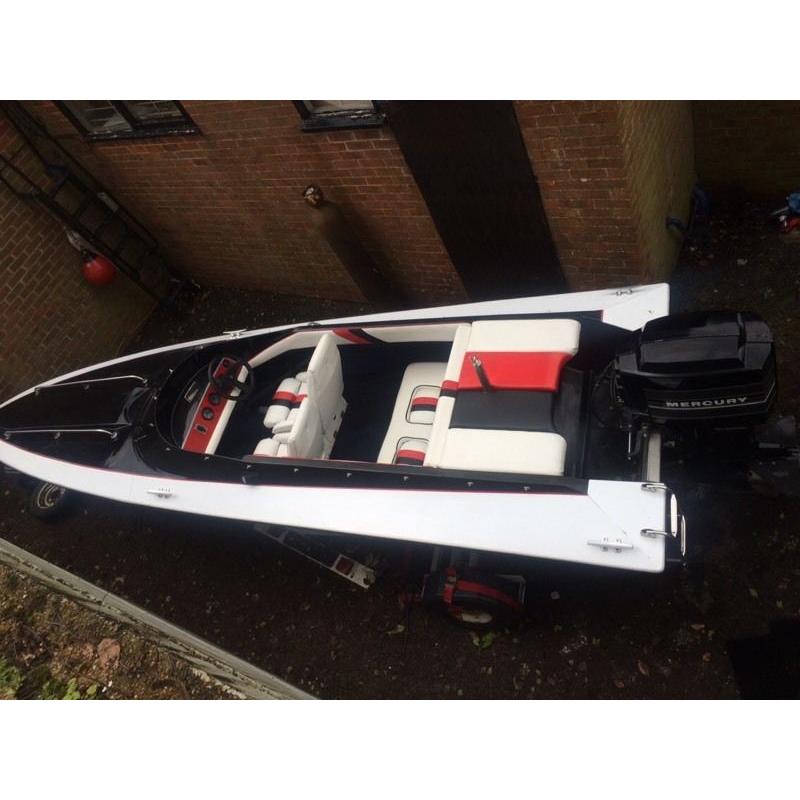 19ft marshan race boat Mercury 200hp Blackmax 2.5 v6 1994oil injection 70mph speedboat