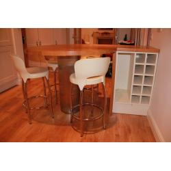 Solid oak breakfast bar and 4 cream barstools