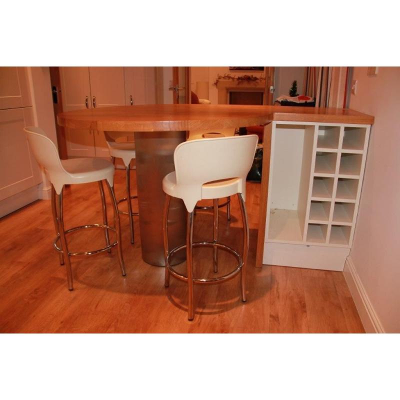 Solid oak breakfast bar and 4 cream barstools