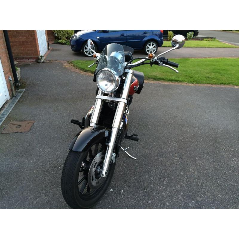 TRIUMPH BONNEVILLE AMERICA 865 2007