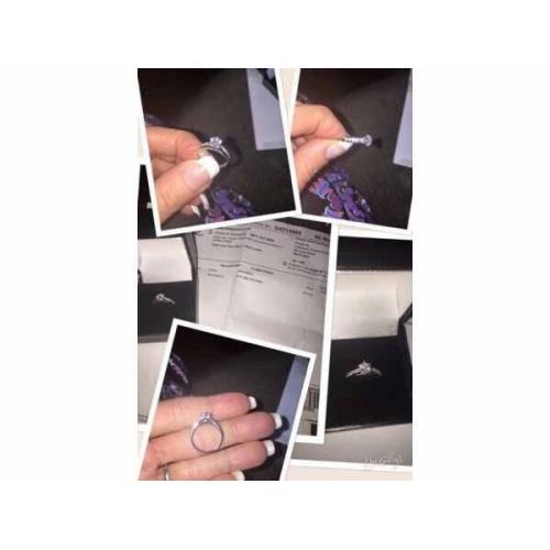9ct white gold ring