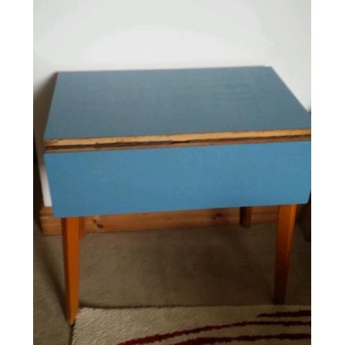 Vintage 50s 60s Formica Drop Leaf Table