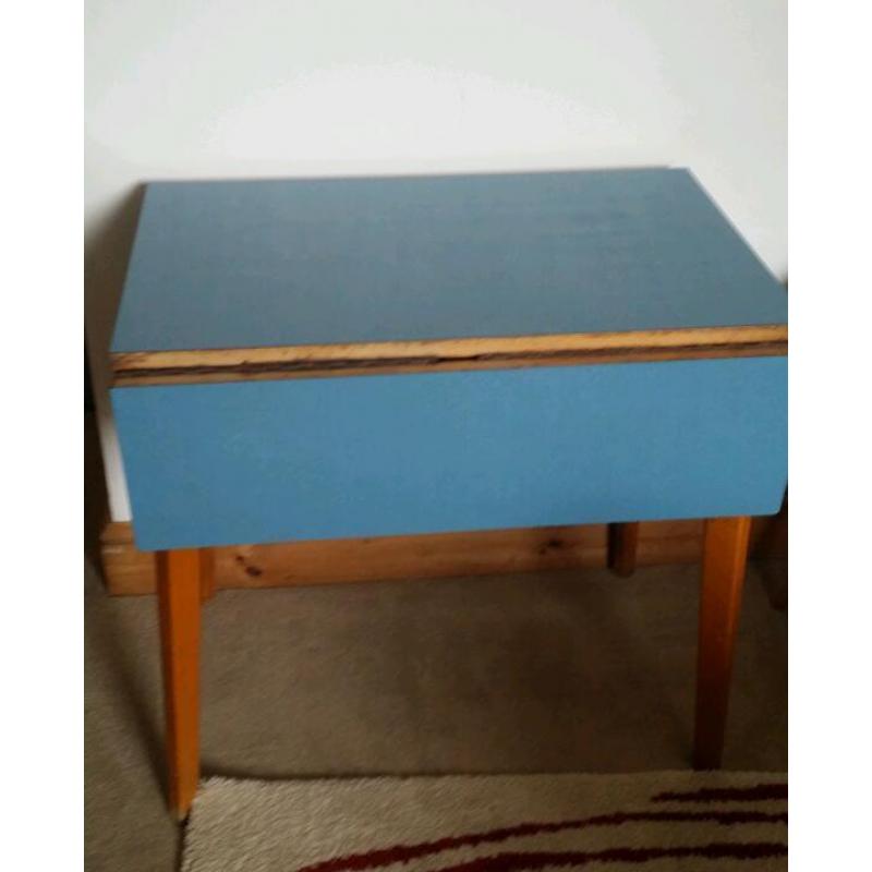 Vintage 50s 60s Formica Drop Leaf Table