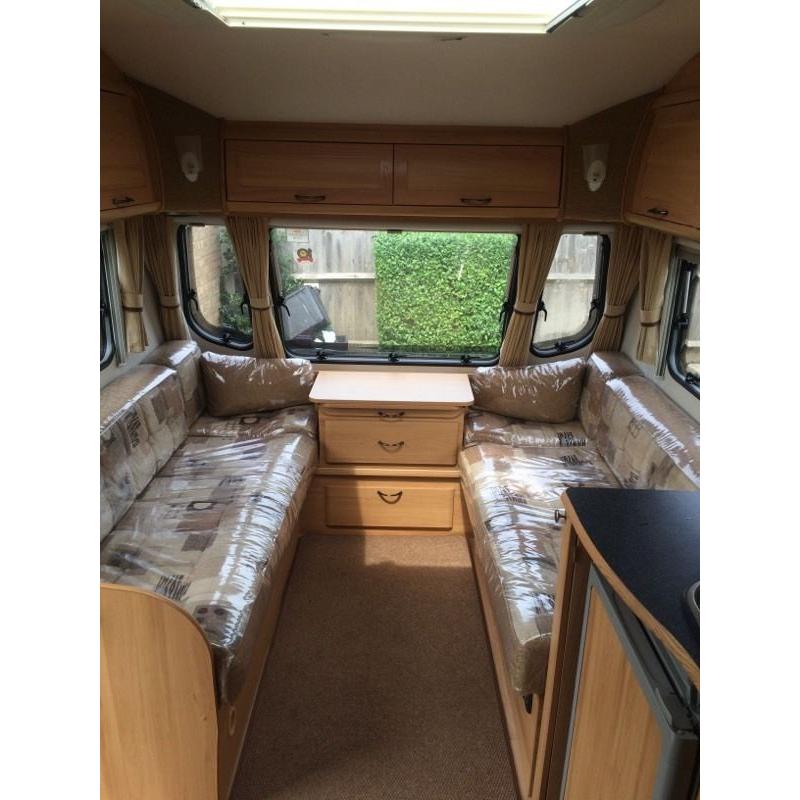 Avondale argente 642-4