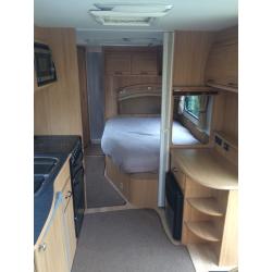 Avondale argente 642-4