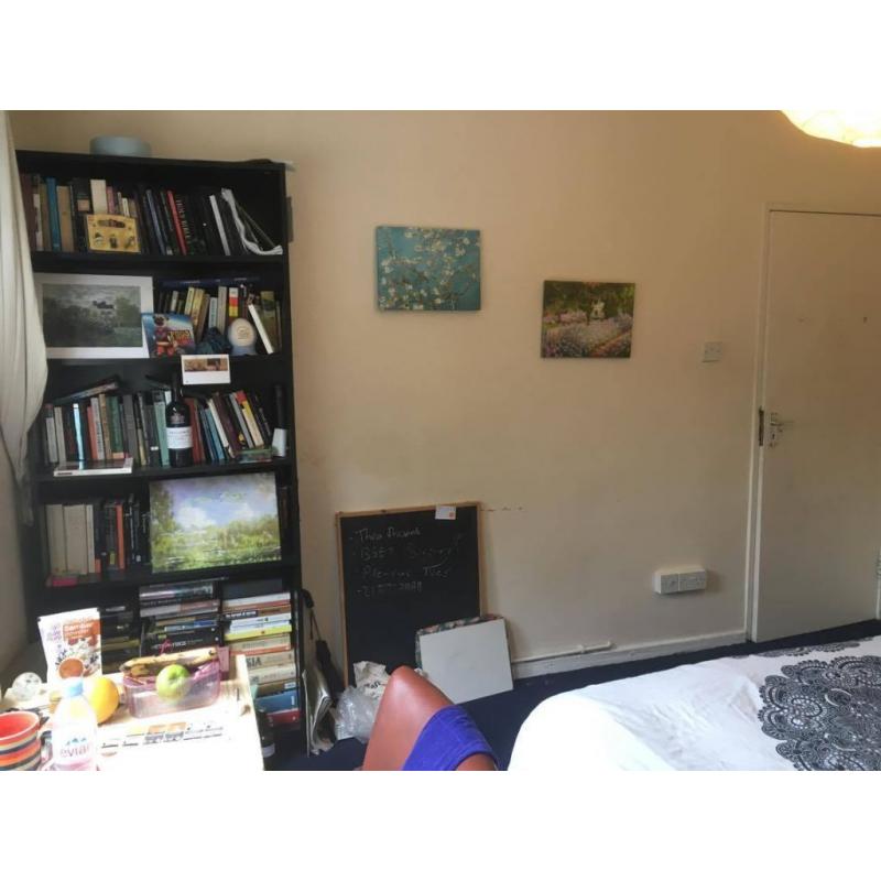 Low budget spacious double in great location