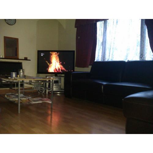 Kings Heath/Stirchley - Choice of a king size or a double bedroom in a 4 bed house