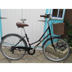 DAWES DUCHESS LADIES BIKE. EXCELLENT CONDITION, RARELY USED AND DRY STORED. GORGEOUS BICYCLE.