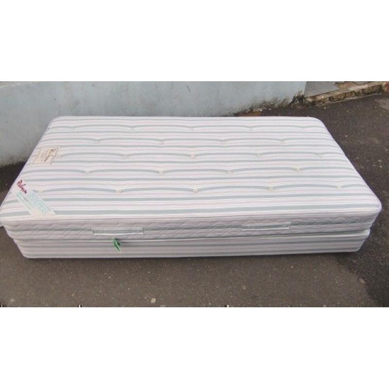 SINGLE DIVAN LOW BED BASE AND MATTRESS
