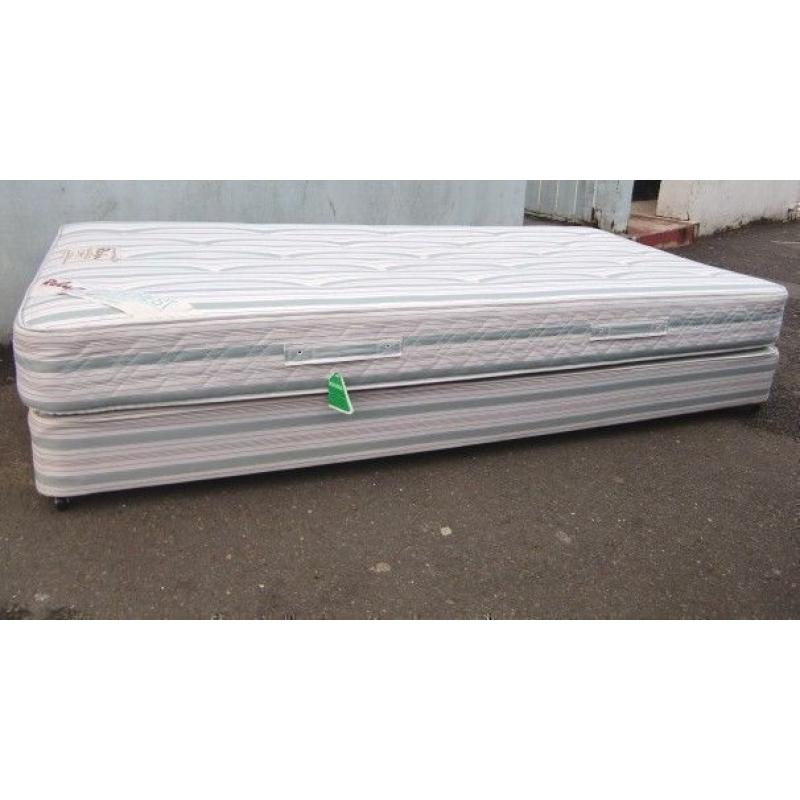 SINGLE DIVAN LOW BED BASE AND MATTRESS
