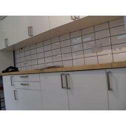 Double room, 3mins walk to Victoria line, Seven Sisters/Tottenham Hale