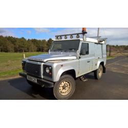 LAND ROVER DEFENDER 110 COUNTY