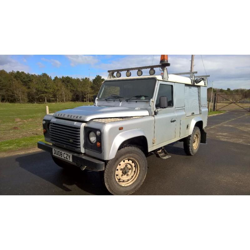 LAND ROVER DEFENDER 110 COUNTY