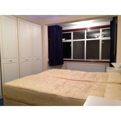 MASSIVE DOUBLE ROOM IN KENTON "ALL INCLUSIVE"!!!