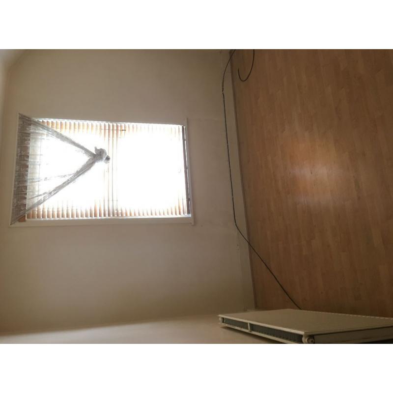 05 rooms to rent in Tooting Broadway