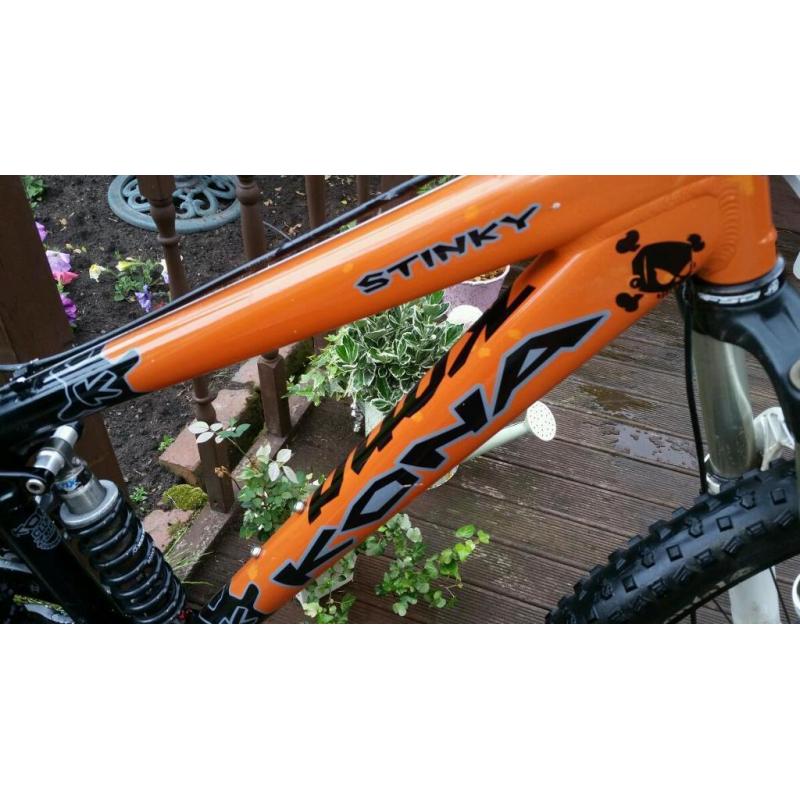 Kona Stinky Down