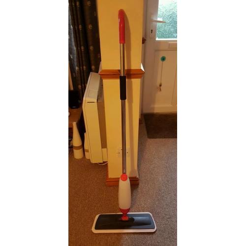 Spray mop