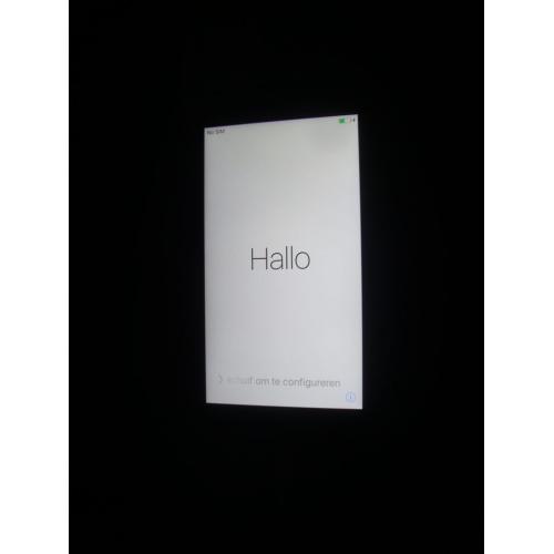 Apple Iphone 6s in grey 16gb - 6 months old, excellent condition